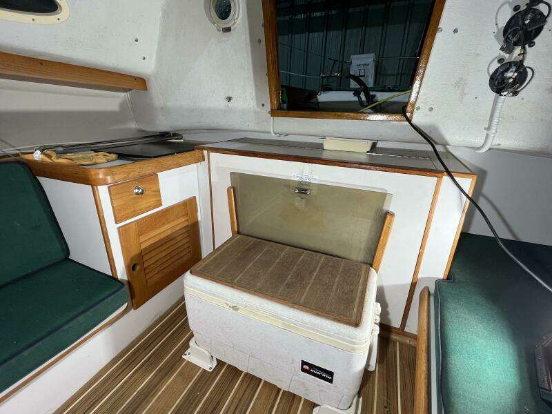 Harmony 28ft Alerion Yacht For Sale