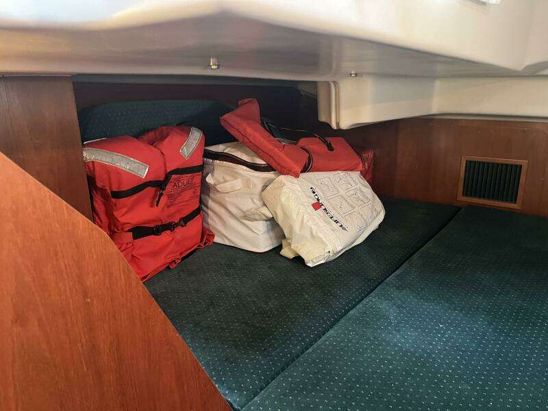 Europa 38ft Beneteau Yacht For Sale