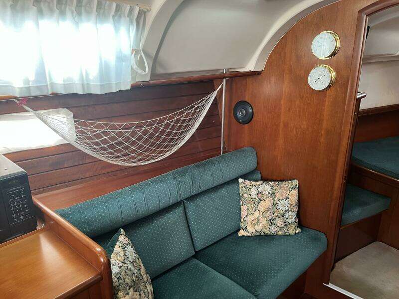 Europa 38ft Beneteau Yacht For Sale