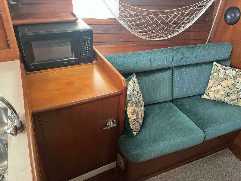 Europa 38ft Beneteau Yacht For Sale