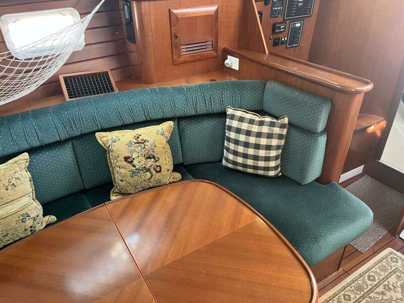 Europa 38ft Beneteau Yacht For Sale