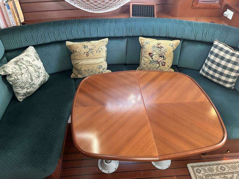 Europa 38ft Beneteau Yacht For Sale