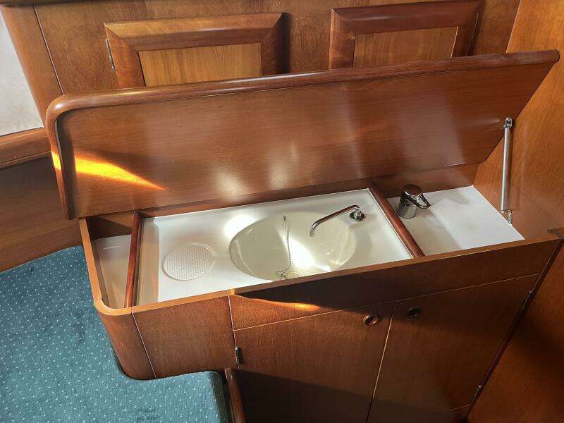 Europa 38ft Beneteau Yacht For Sale