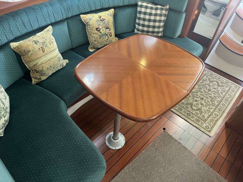 Europa 38ft Beneteau Yacht For Sale