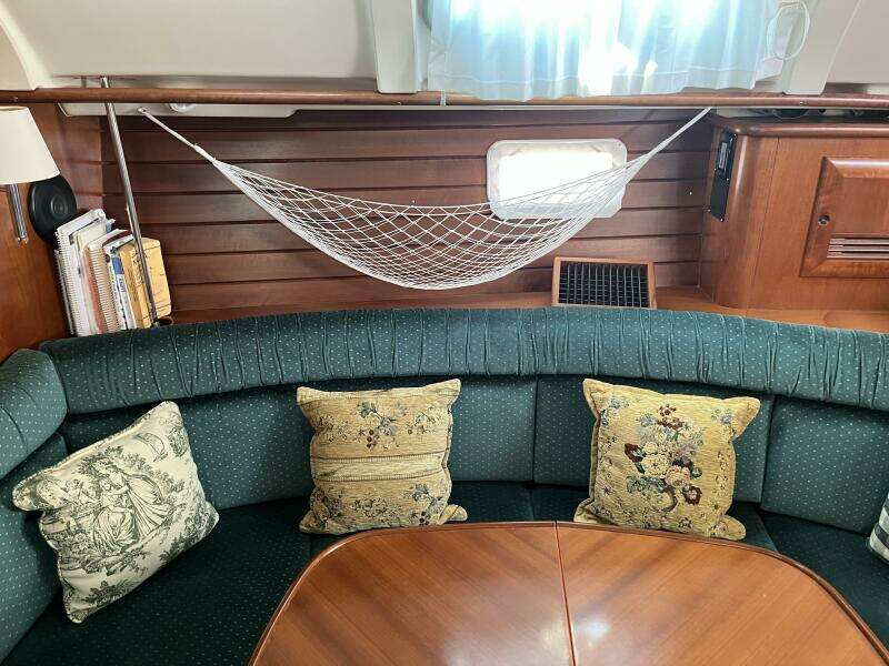 Europa 38ft Beneteau Yacht For Sale