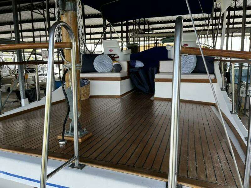 Dale B 36ft Albin Yacht For Sale