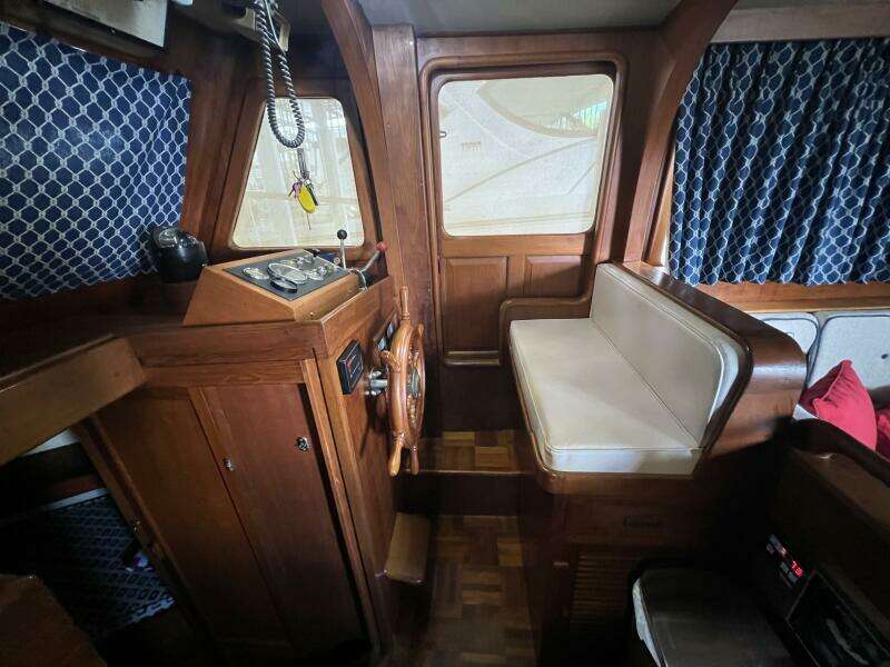 Dale B 36ft Albin Yacht For Sale