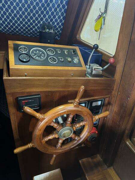Dale B 36ft Albin Yacht For Sale