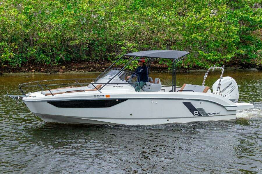 26ft Beneteau Yacht For Sale
