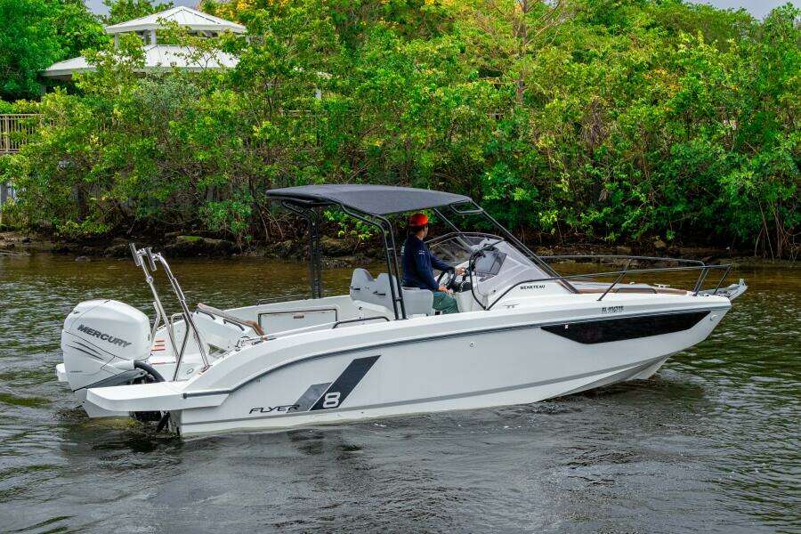 26ft Beneteau Yacht For Sale