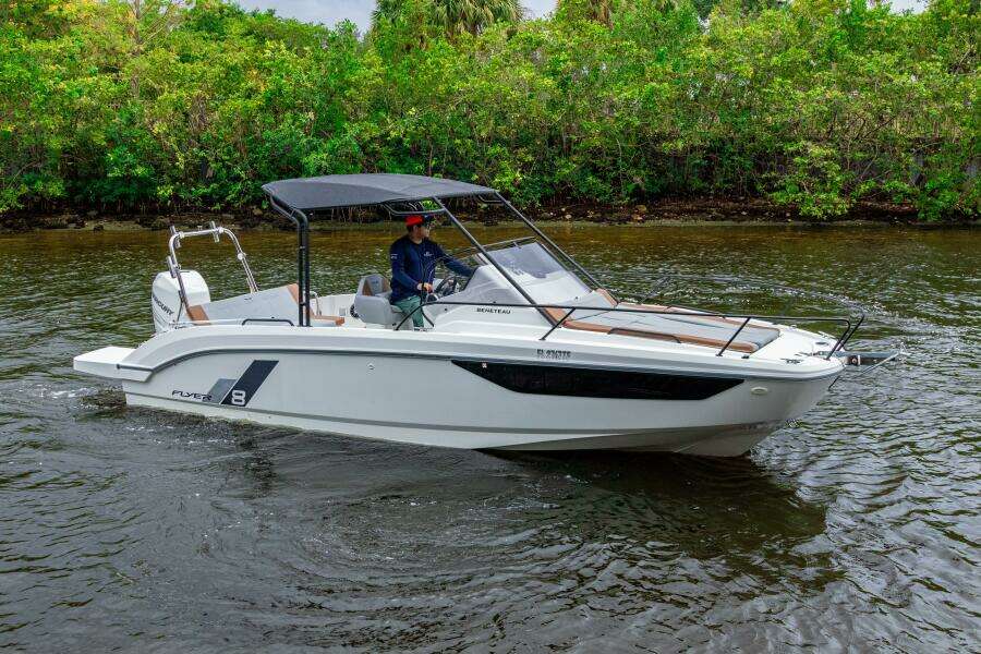 26ft Beneteau Yacht For Sale