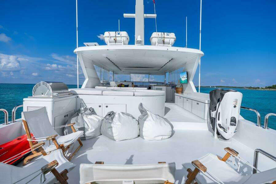 Done Deal 101ft Hargrave Yacht For Sale