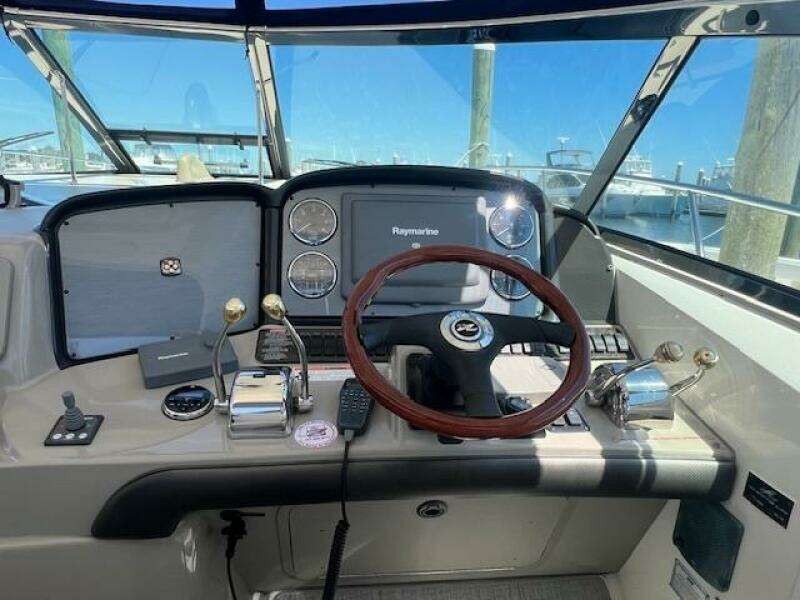 Irish Exit 38ft Sea Ray Yacht For Sale
