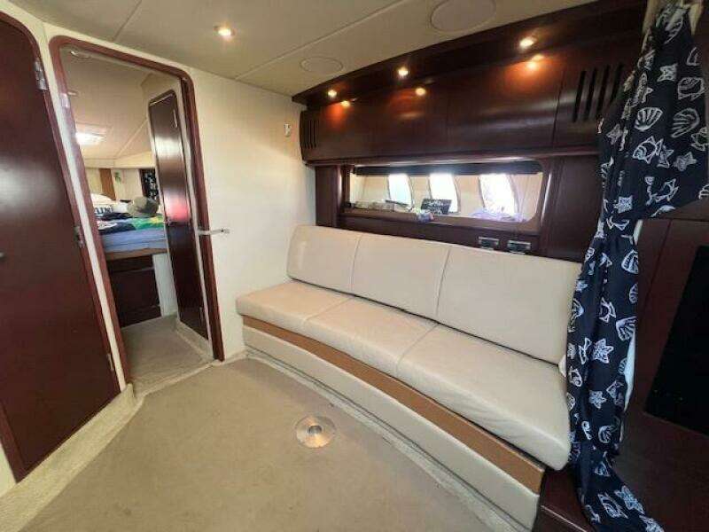 Irish Exit 38ft Sea Ray Yacht For Sale