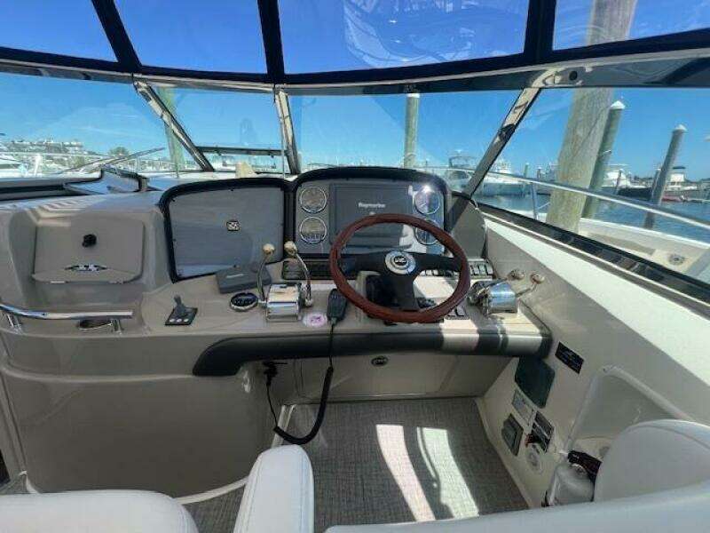 Irish Exit 38ft Sea Ray Yacht For Sale