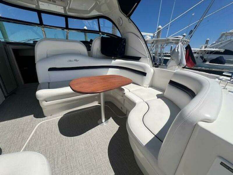 Irish Exit 38ft Sea Ray Yacht For Sale