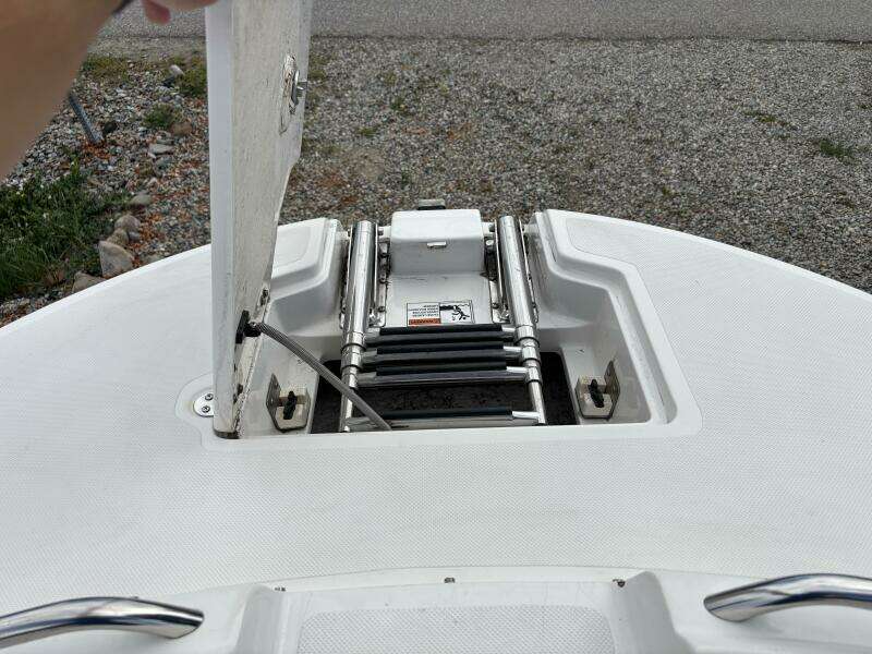 25ft Ebbtide Yacht For Sale