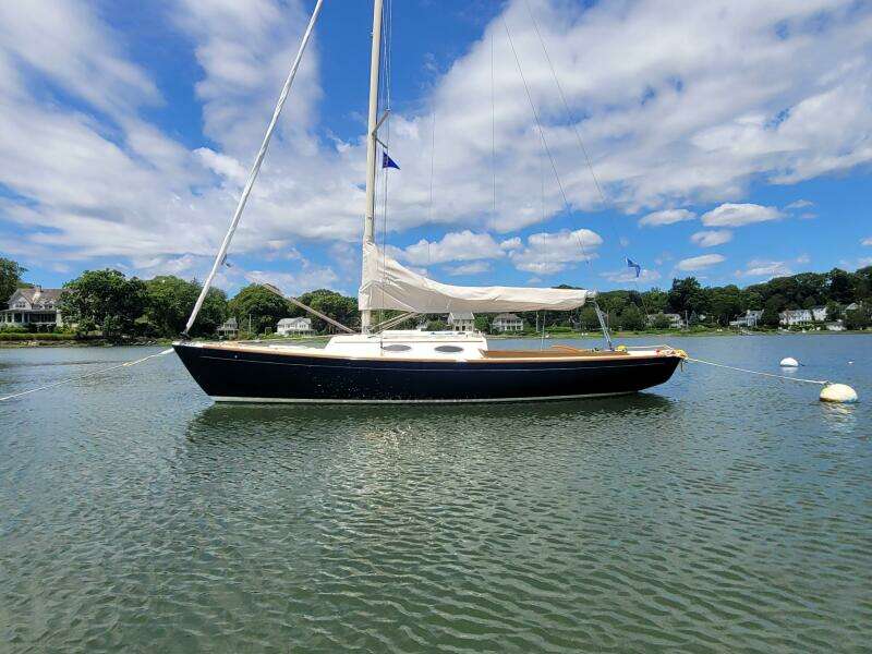 Rosebud 28ft Alerion Yacht For Sale