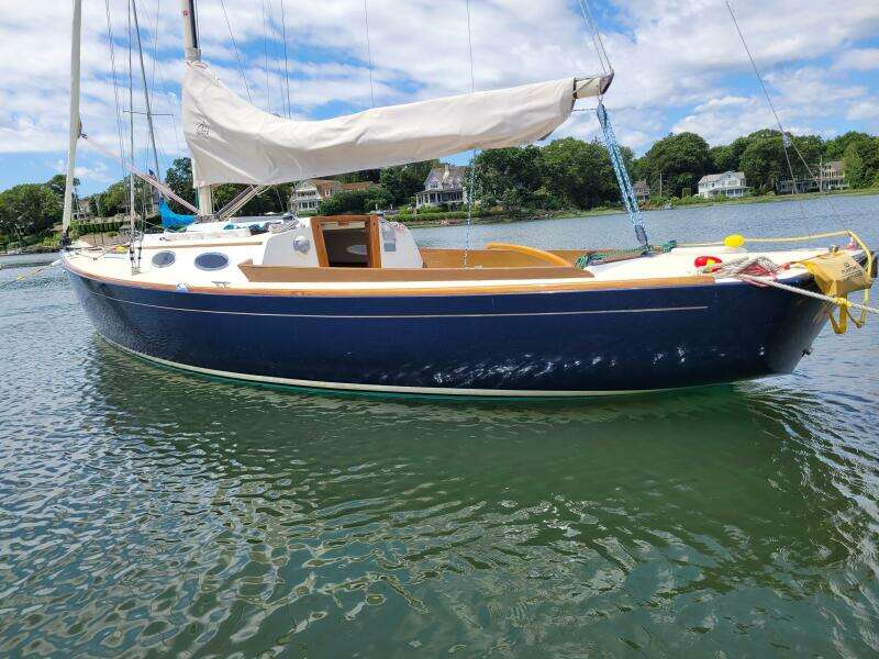 Rosebud 28ft Alerion Yacht For Sale