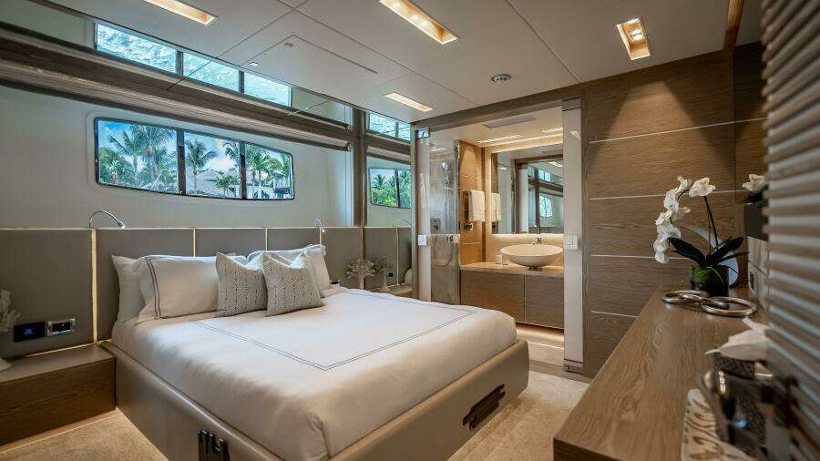 Short Story 122ft Horizon Yacht For Sale