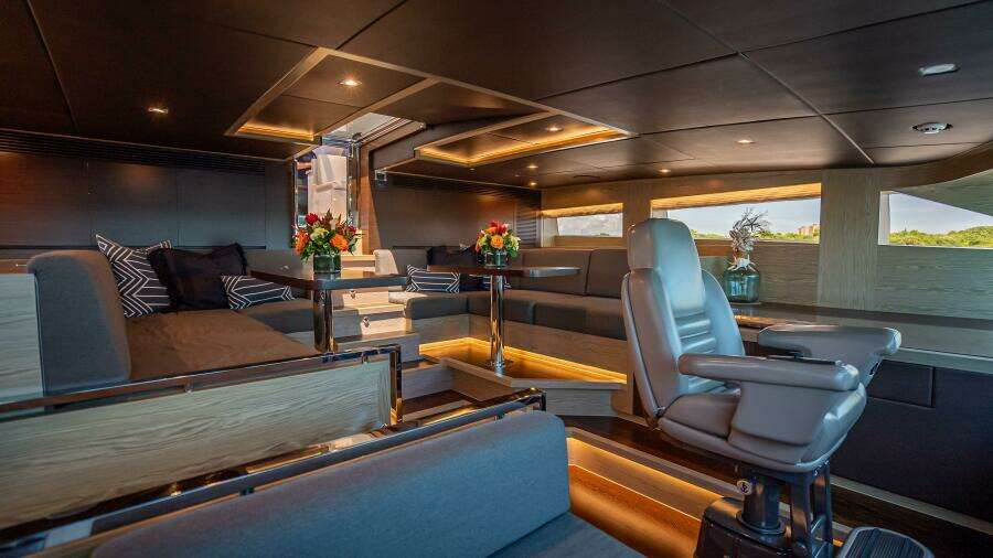 Short Story 122ft Horizon Yacht For Sale