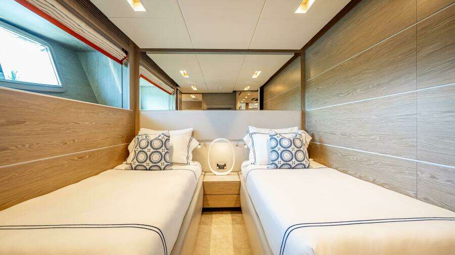 Short Story 122ft Horizon Yacht For Sale