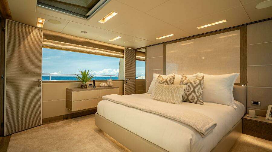 Short Story 122ft Horizon Yacht For Sale