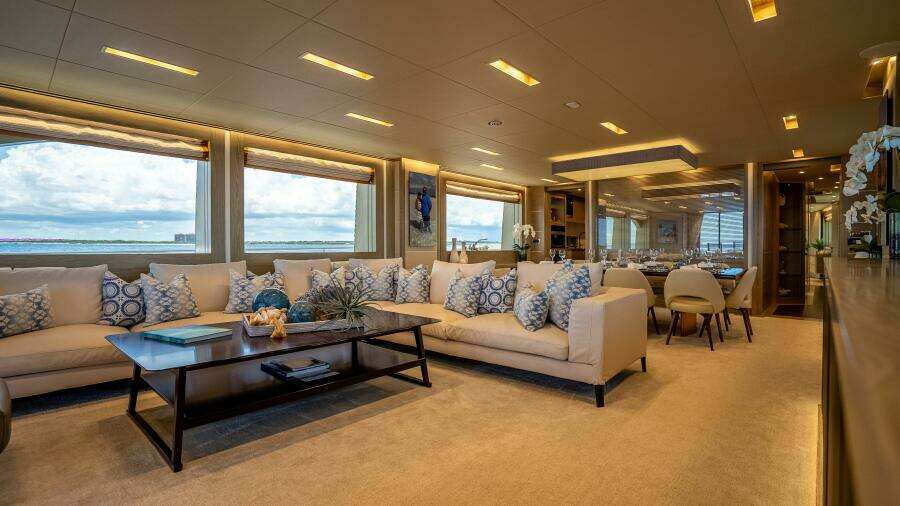 Short Story 122ft Horizon Yacht For Sale