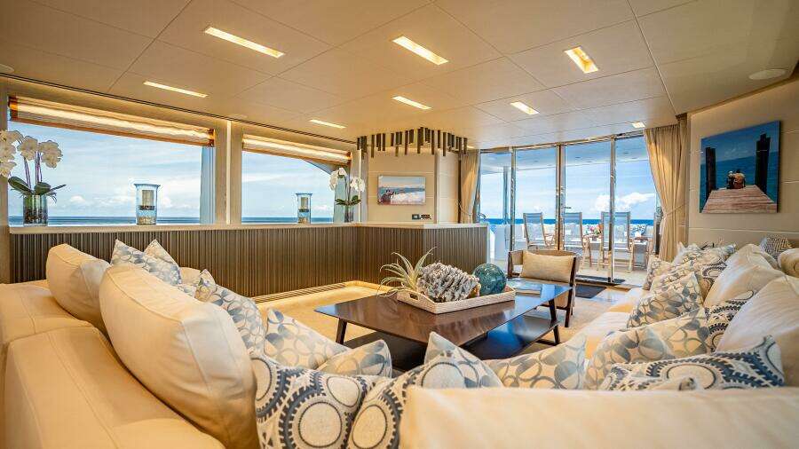Short Story 122ft Horizon Yacht For Sale