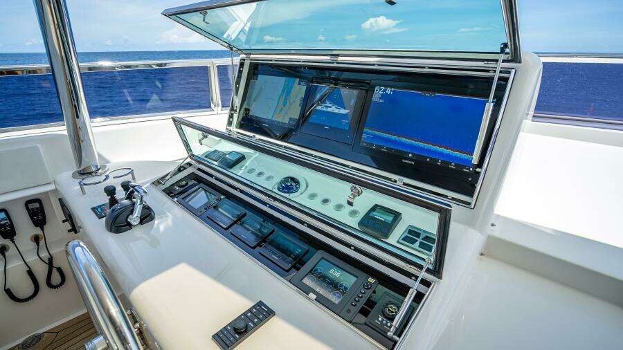 Short Story 122ft Horizon Yacht For Sale