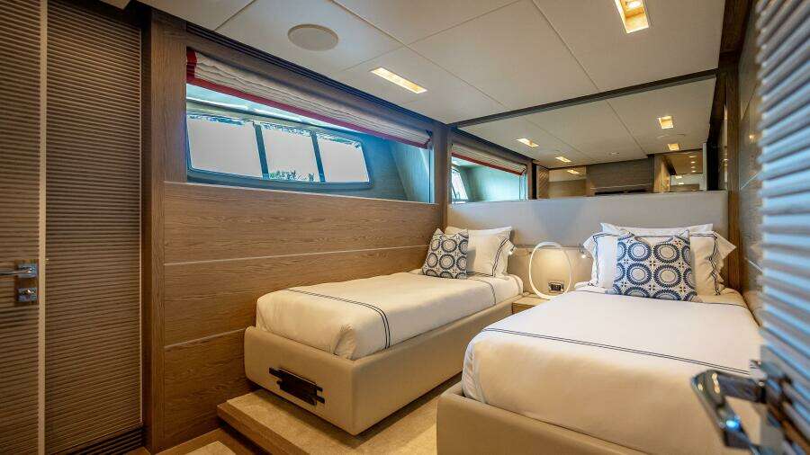 Short Story 122ft Horizon Yacht For Sale