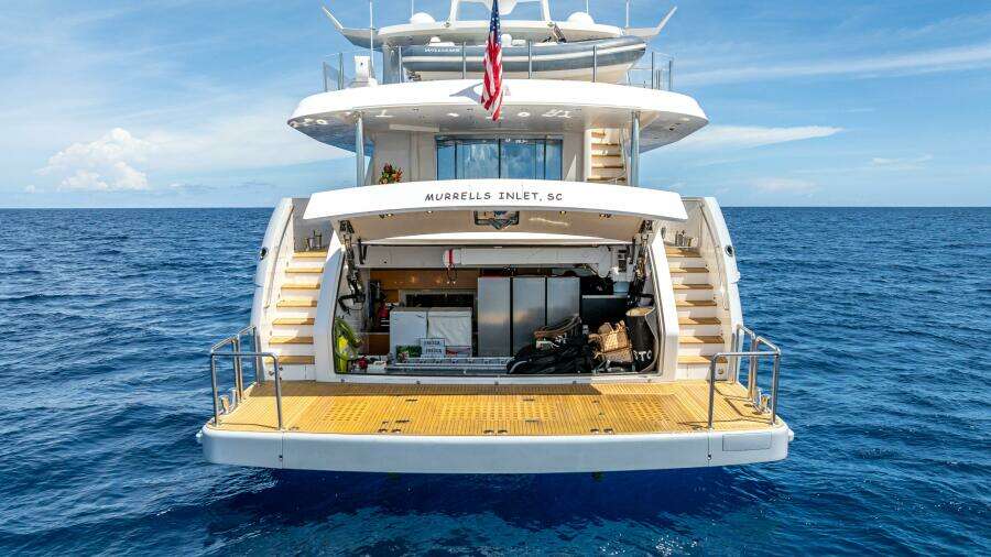 Short Story 122ft Horizon Yacht For Sale