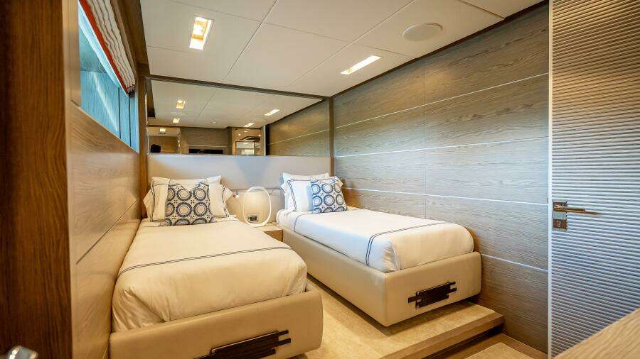 Short Story 122ft Horizon Yacht For Sale