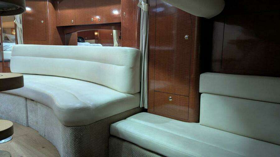 37ft Sea Ray Yacht For Sale