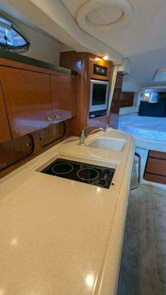 37ft Sea Ray Yacht For Sale