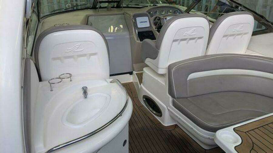 37ft Sea Ray Yacht For Sale