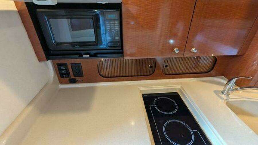 37ft Sea Ray Yacht For Sale