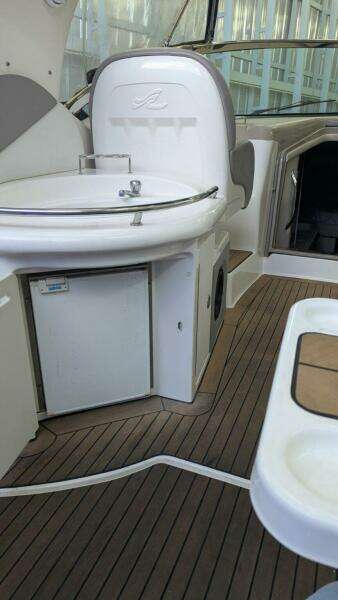 37ft Sea Ray Yacht For Sale
