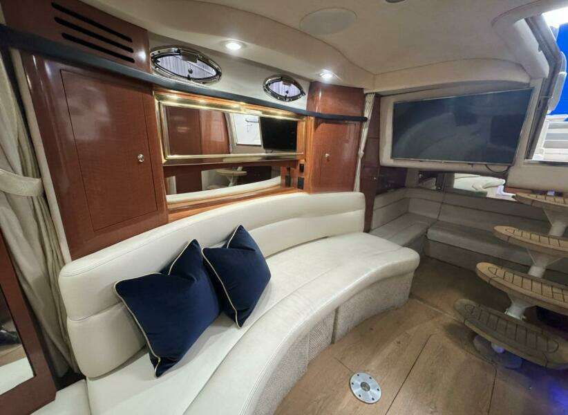 34ft Sea Ray Yacht For Sale
