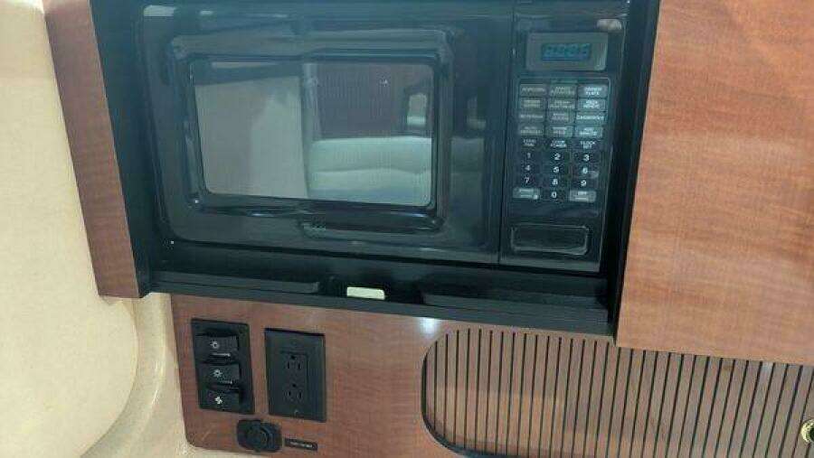 37ft Sea Ray Yacht For Sale