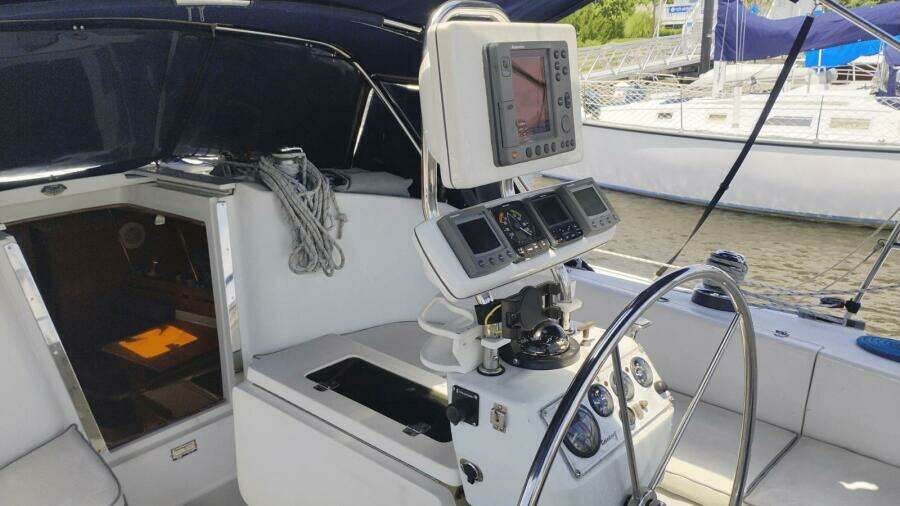 Seraph 35ft Catalina Yacht For Sale