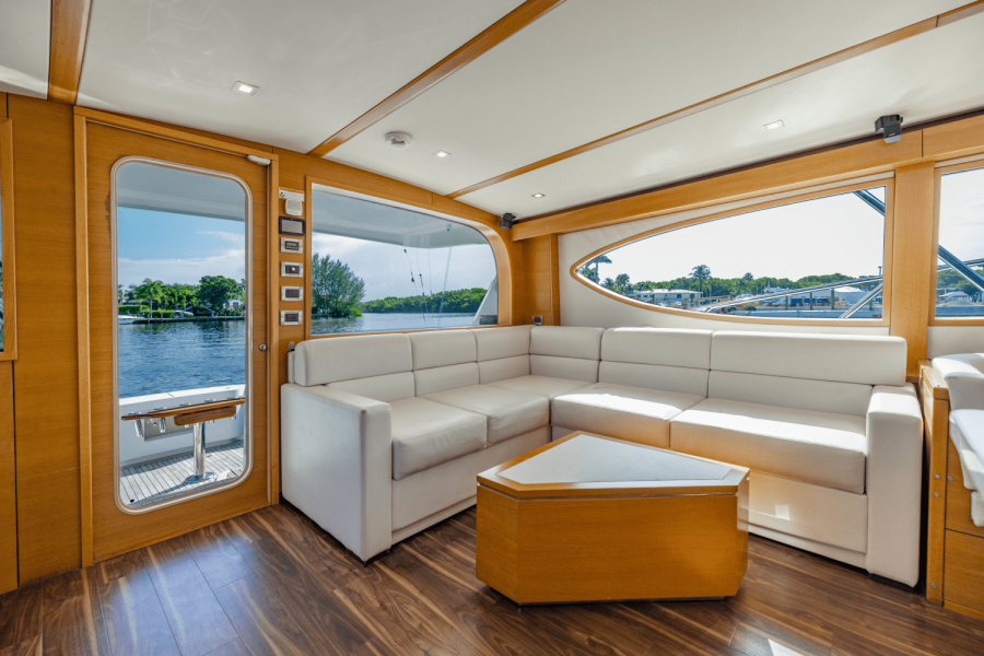 63ft Hatteras Yacht For Sale