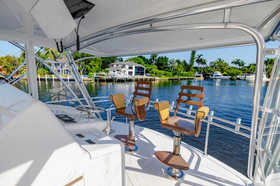 63ft Hatteras Yacht For Sale