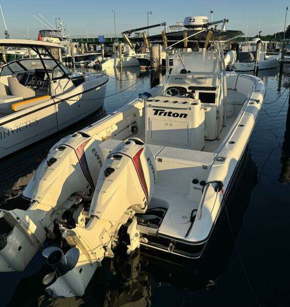 26ft Triton Yacht For Sale