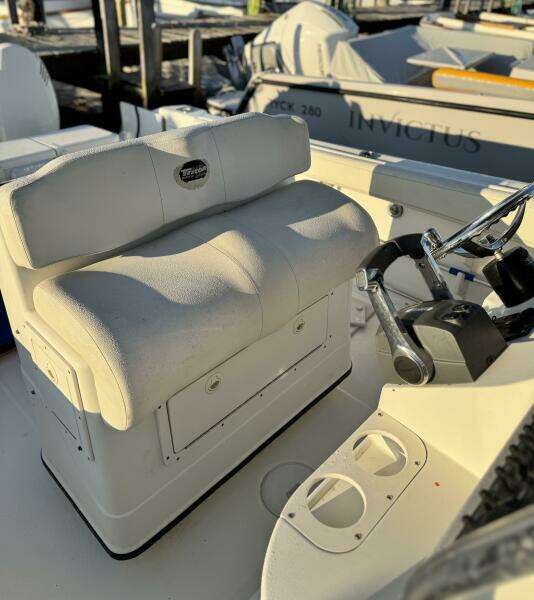 26ft Triton Yacht For Sale