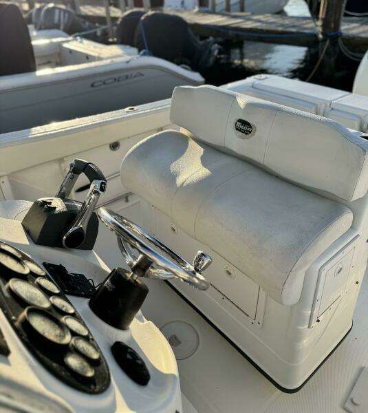 26ft Triton Yacht For Sale