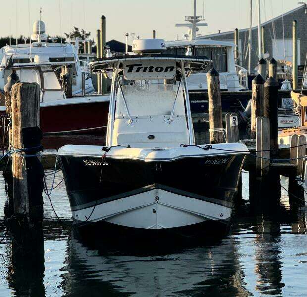 26ft Triton Yacht For Sale