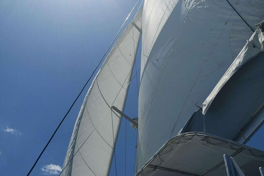 2011-lagoon-450-sail-9754303-20250415133214710-1_XLARGE.jpg
