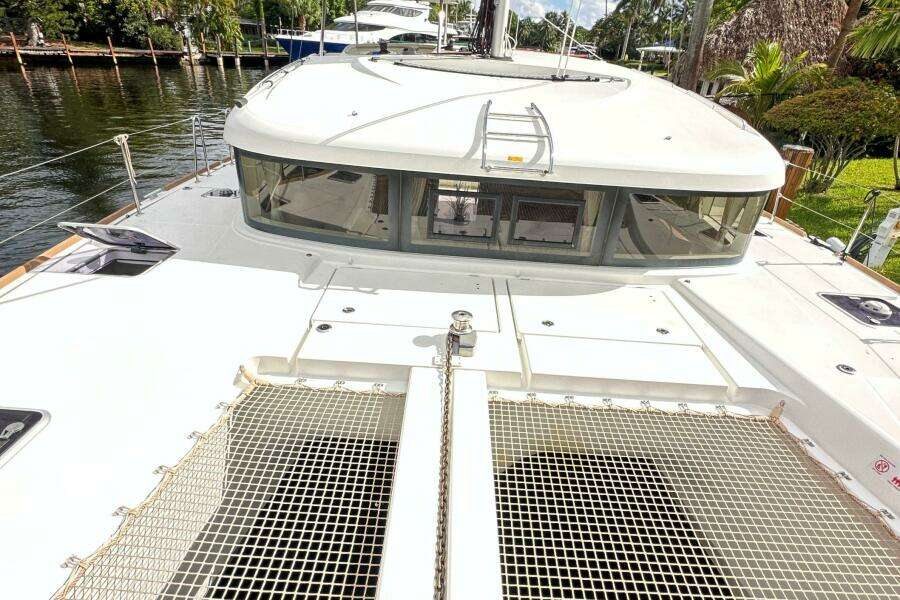 2022-lagoon-40-sail-9902427-20250807102623546-9.jpg