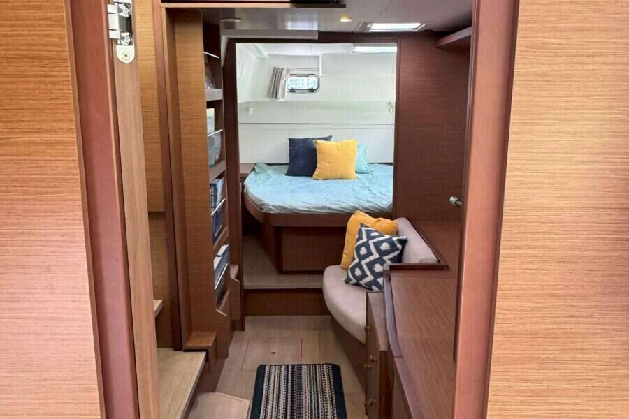 2022-lagoon-40-sail-9902427-20250807111804883-3.jpg